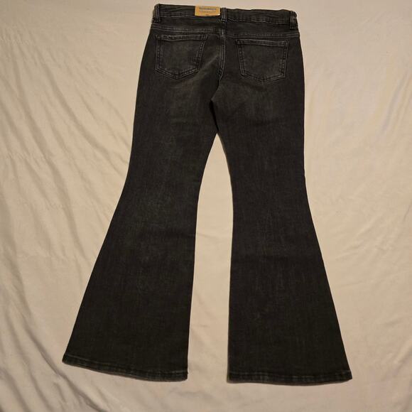 black Mid rise flare studded size 10.5 plus - Picture 3 of 8